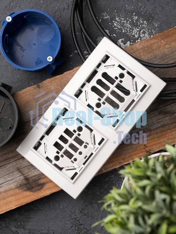Рамка 2-м Минск горизонтальная белый Basic EKF ERM-G-302-10
