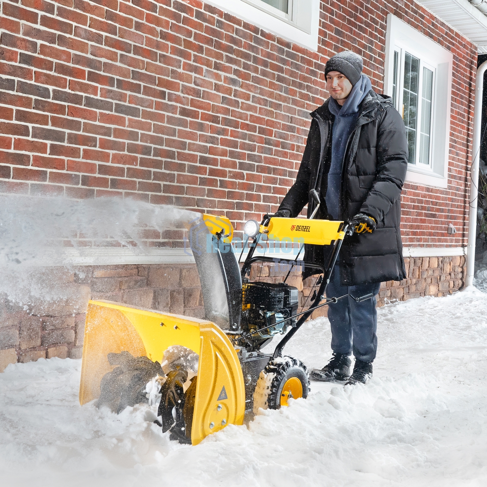 Бензиновая снегоуборочная машина Denzel SBM 610, 212cc, ручной старт, фара