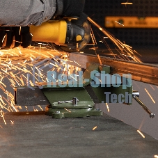 Тиски слесарные Сибртех 150 мм, стальные, поворотные