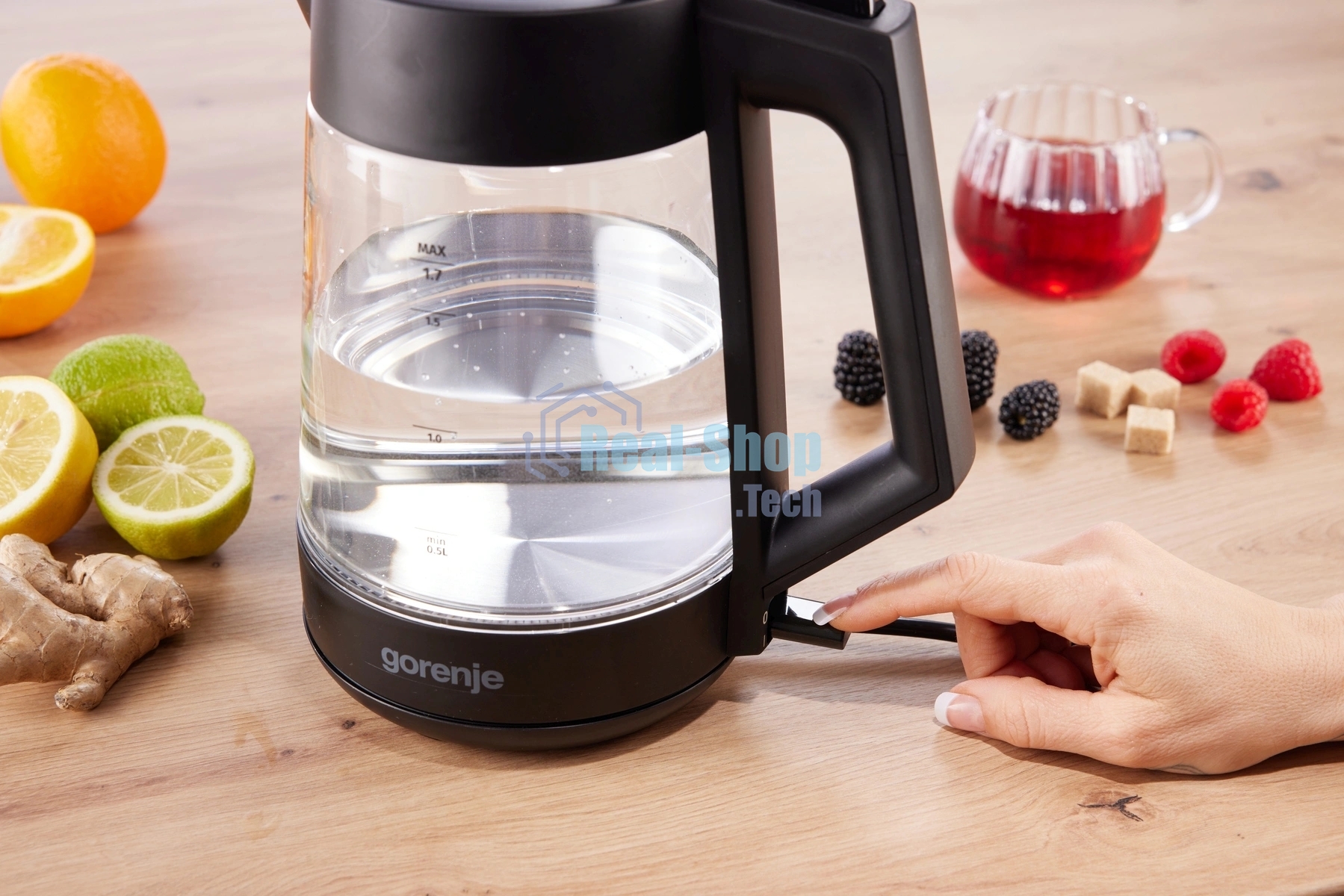Чайник электрический Gorenje K17OGP 1.7л. черный корпус: стекло