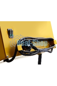 Обогреватель инфракрасный Ballu BIH-LM-3.0 желтый, кварцевый, 3000 Вт, 30 м2