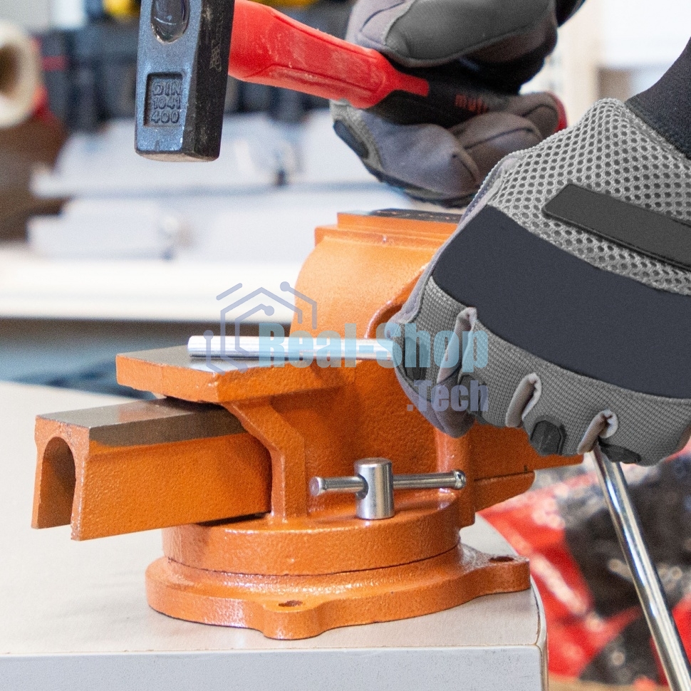 Тиски слесарные Sparta 100мм поворотные с наковальней