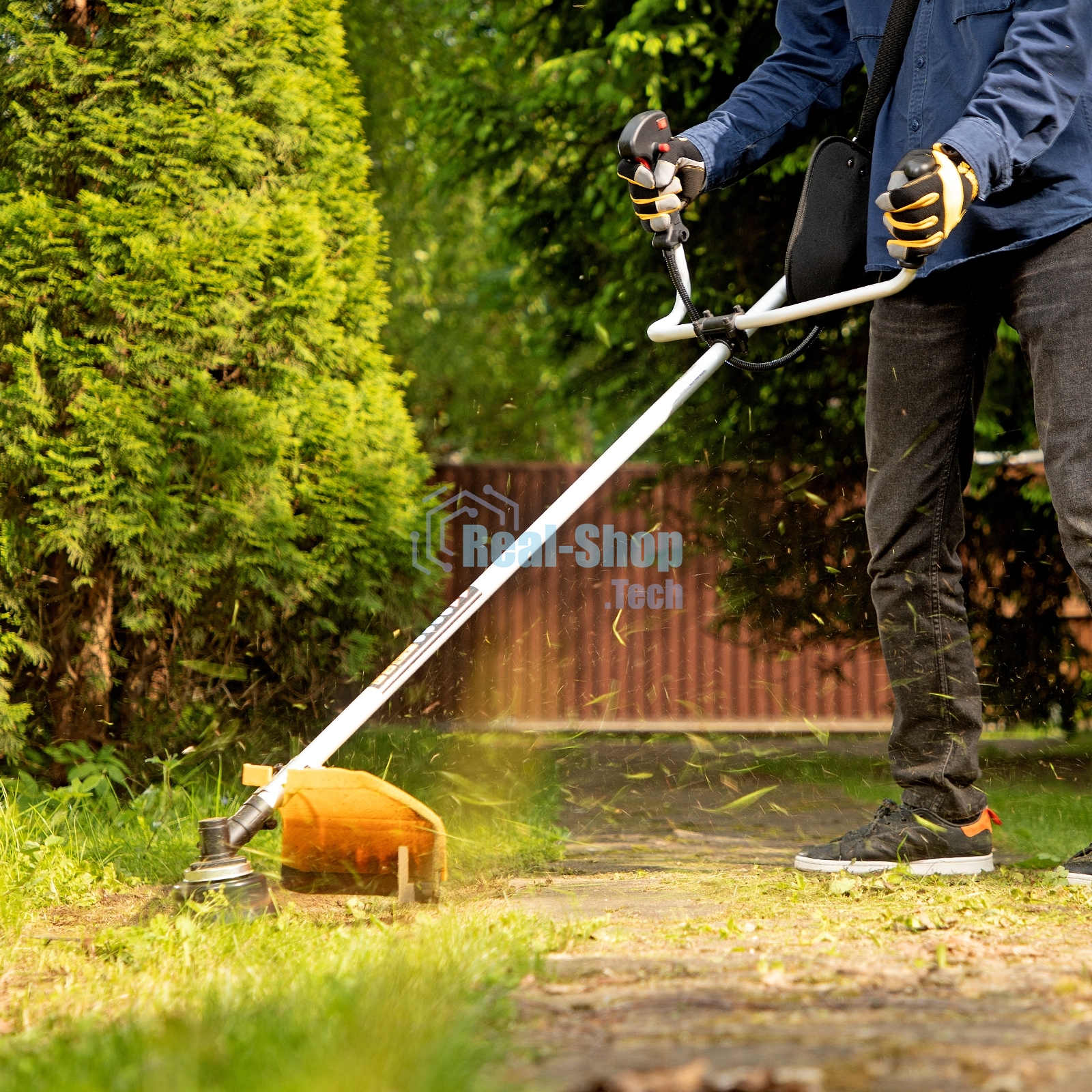 Триммер бензиновый Denzel DTL-43, 43 см3, неразъемная штанга, состоит из 2 частей