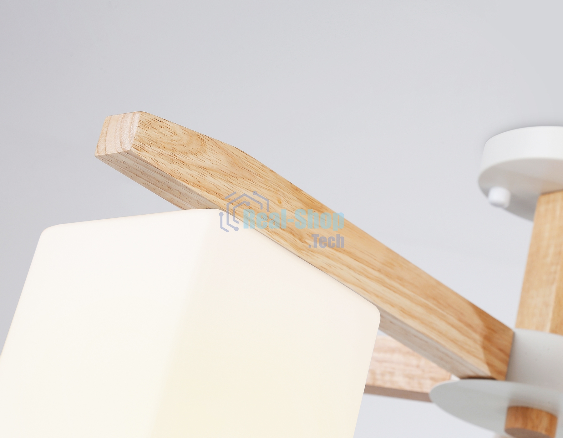 Светильник Ambrella light TR83118/5 WH/LW белый/светлое дерево E27/5 max 40W D700*325