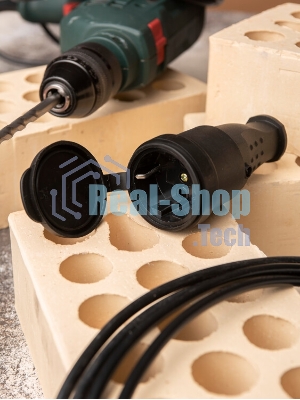 Розетка переносная 16А 230В 2P+PE с защ. крышкой IP44 каучук EKF RPS-012-16-230-44
