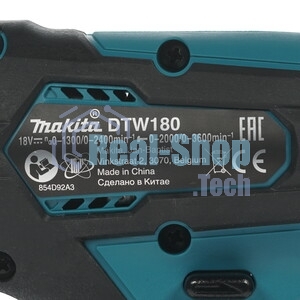 Гайковерт акк MAKITA DTW180RFE б\щет, 18В, 2x3Ач, Li-ion, 3600у\м, 180Нм, квадрат 3\8