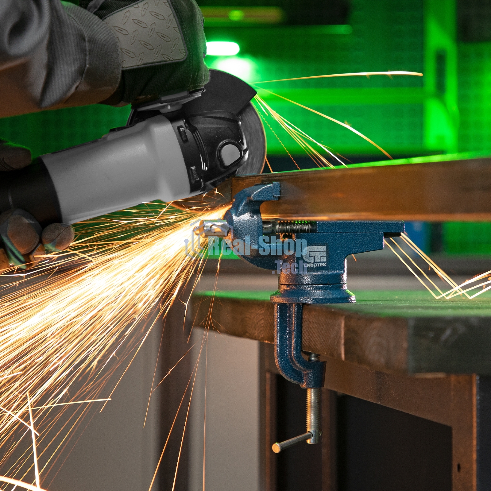 Тиски слесарные Сибртех, настольные, поворотные, ширина рабочих губок 50 мм, наковальня