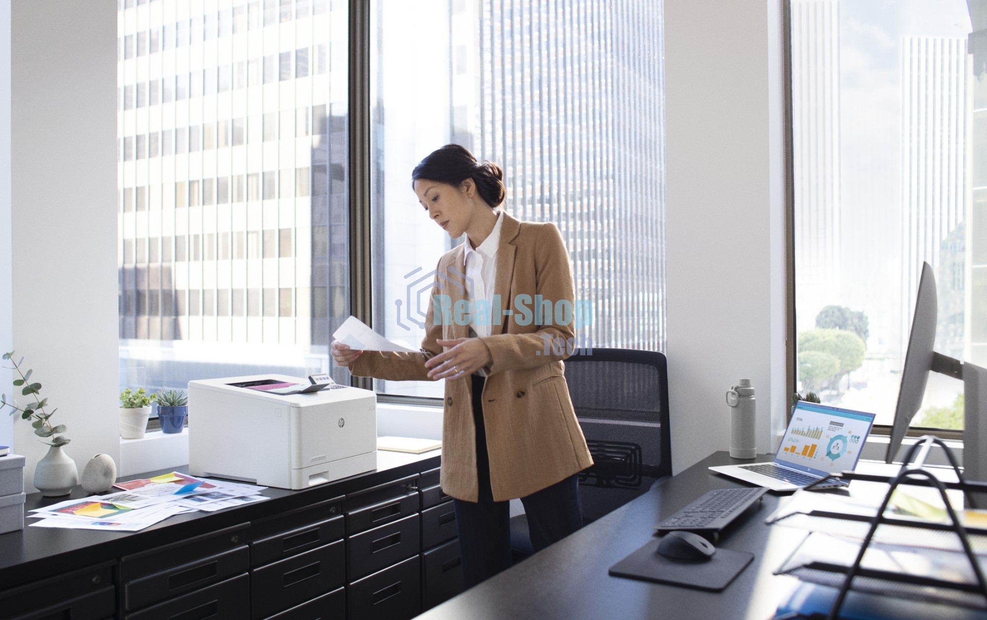 Принтер лазерный HP Color LaserJet Pro M455dn (3PZ95A), A4, цветной, печ. до 27 стр/мин., 600 x 600 dpi, USB, RJ-45, Air Print, Mopria