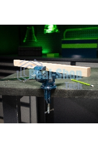 Тиски слесарные Сибртех, настольные, поворотные, ширина рабочих губок 50 мм, наковальня