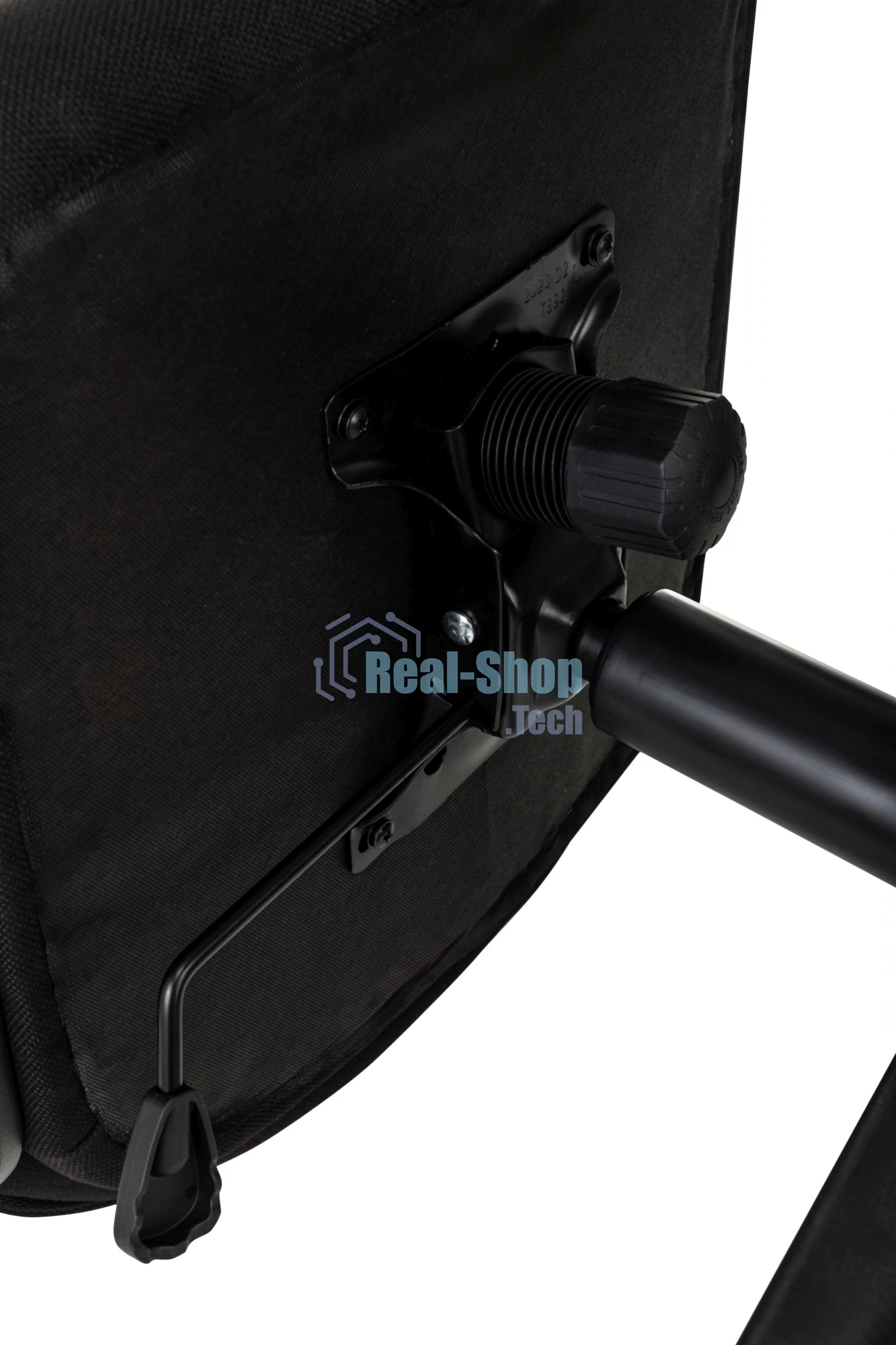 Кресло руководителя Бюрократ CH 002 Fabric 3C11 черный, крестов. пластик