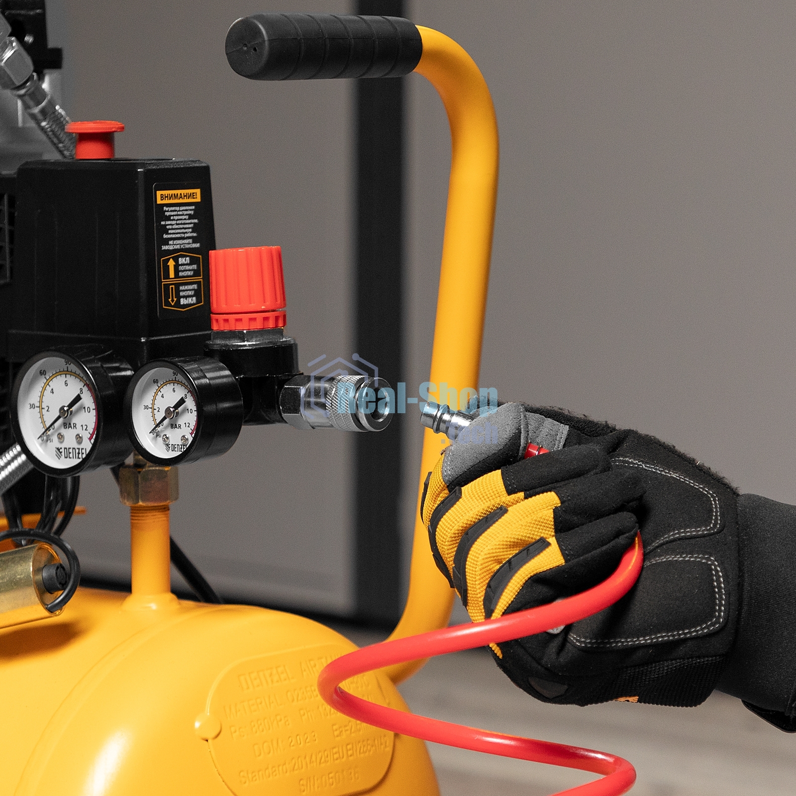 Компрессор Denzel DLS950/24 безмаслянный малошумный 950 Вт, 165 л/мин,ресивер 24 л