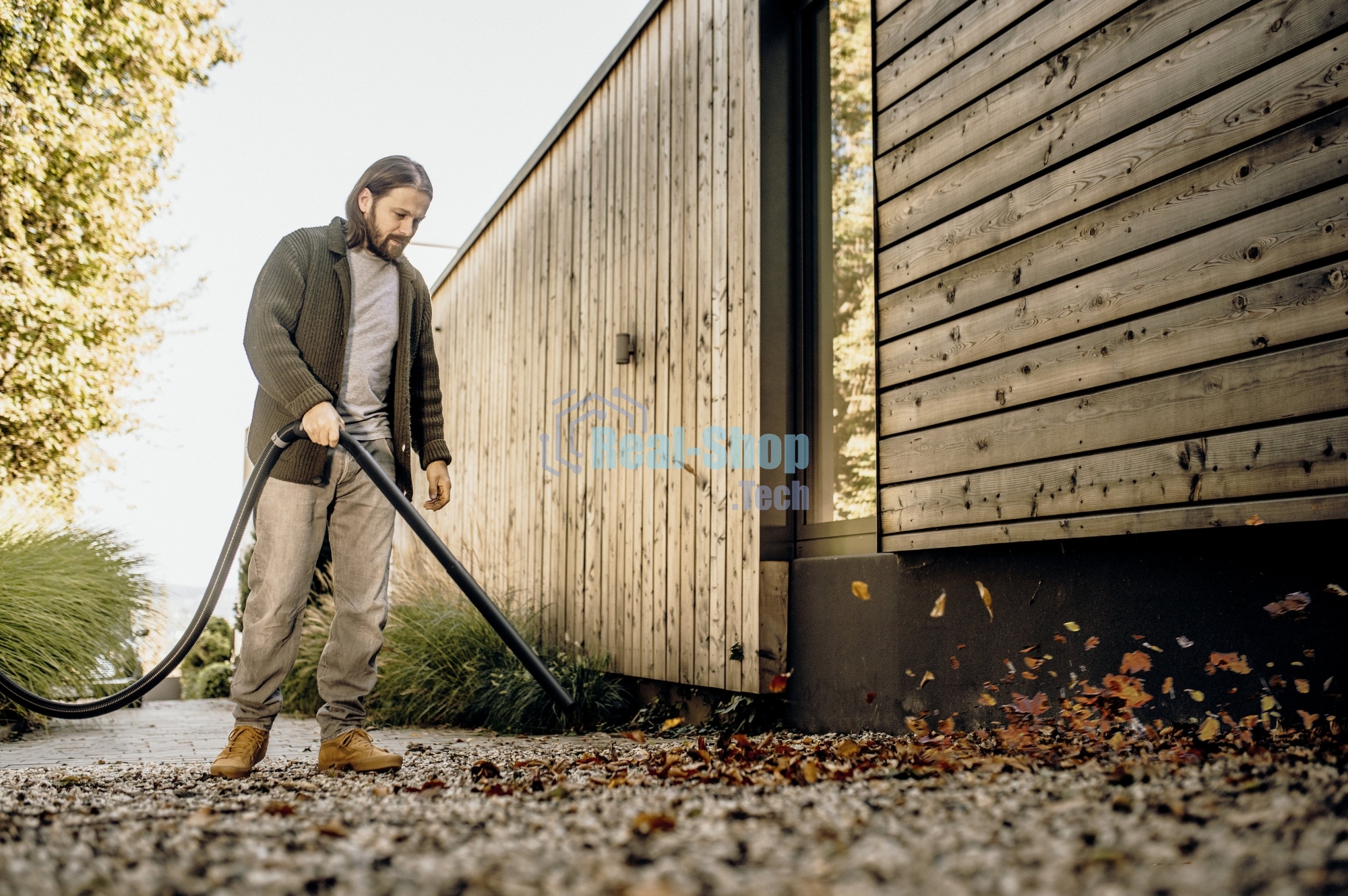 Строительный пылесос Karcher WD 3 P S V-17/4/20 желтый, 1000 Вт, уборка сухая/сбор воды, пылесборник мешок/контейнер, 17 л
