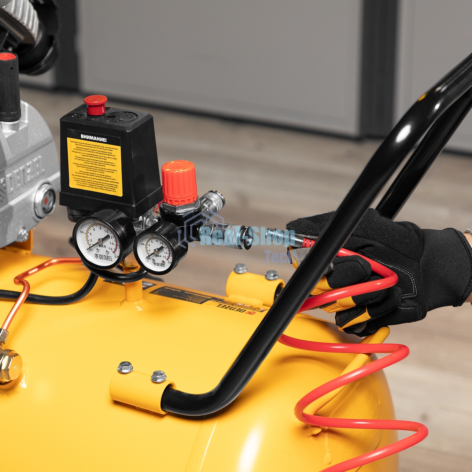 Компрессор воздушный Denzel DKV2200/100,Х-PRO (58079) 2.2 кВт, 400 л/мин, 100л