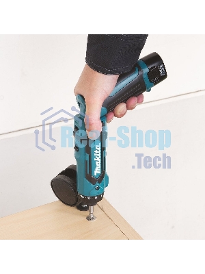 Отвертка аккумуляторная Makita DF012DSE