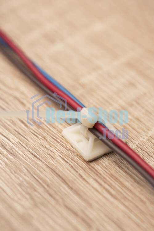 Площадка EKF plc-20x20 самоклеящаяся (20х20 мм.) белая (100 шт.) EKF PROxima