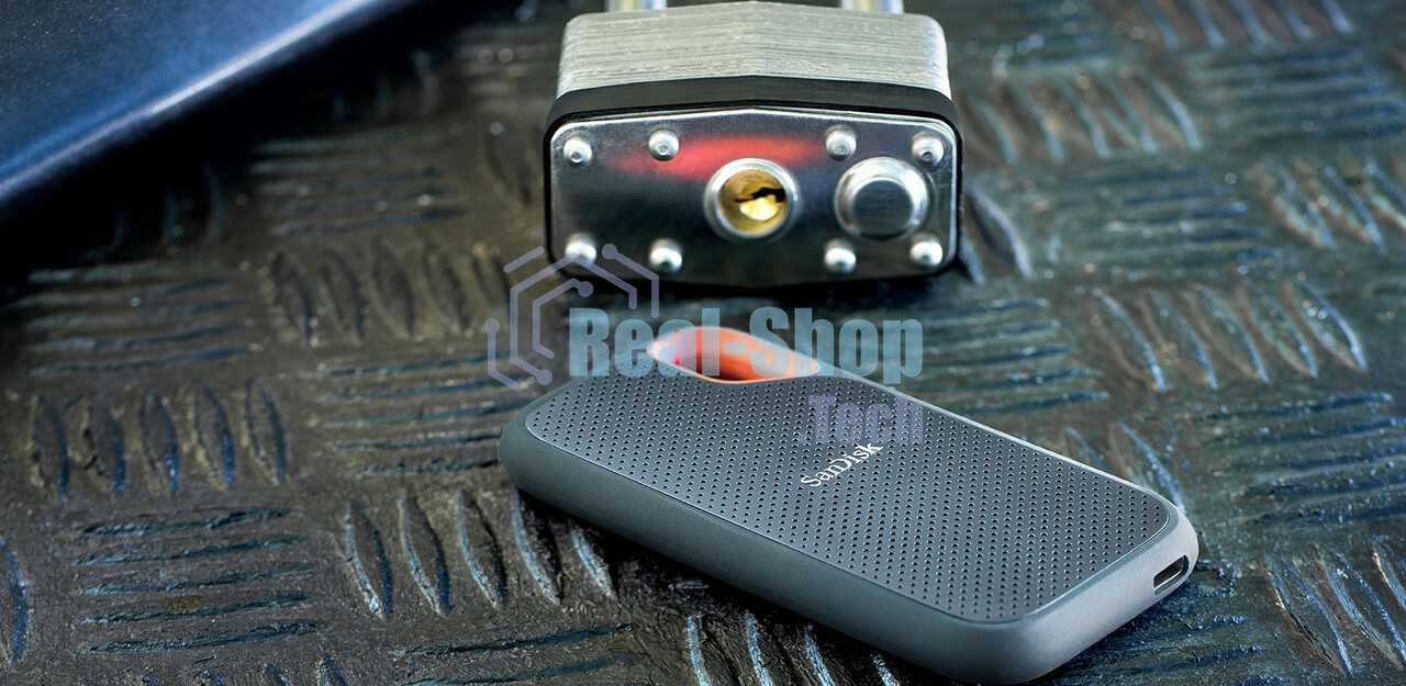 Внешний твердотельный накопитель SanDisk Extreme 4TB Portable SSD - up to 1050MB/s Read and 1000MB/s Write Speeds, USB 3.2 Gen 2, 2-meter drop protection and IP55 resistance