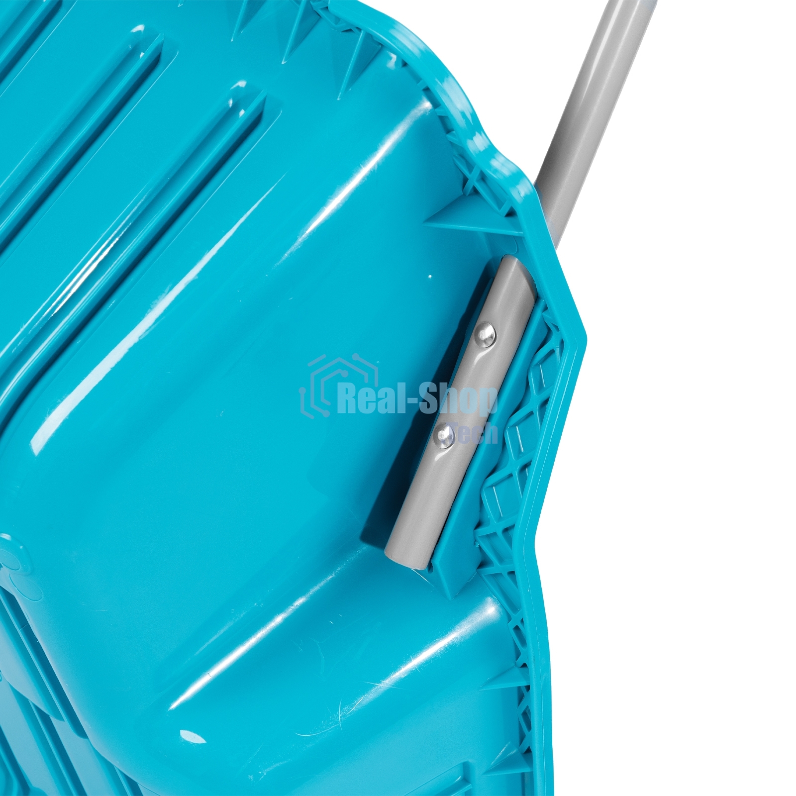 Скрепер-волокуша для уборки снега Palisad LUXE полипропилен, колеса, 595х715х1445 мм, рукоятка с ПВХ