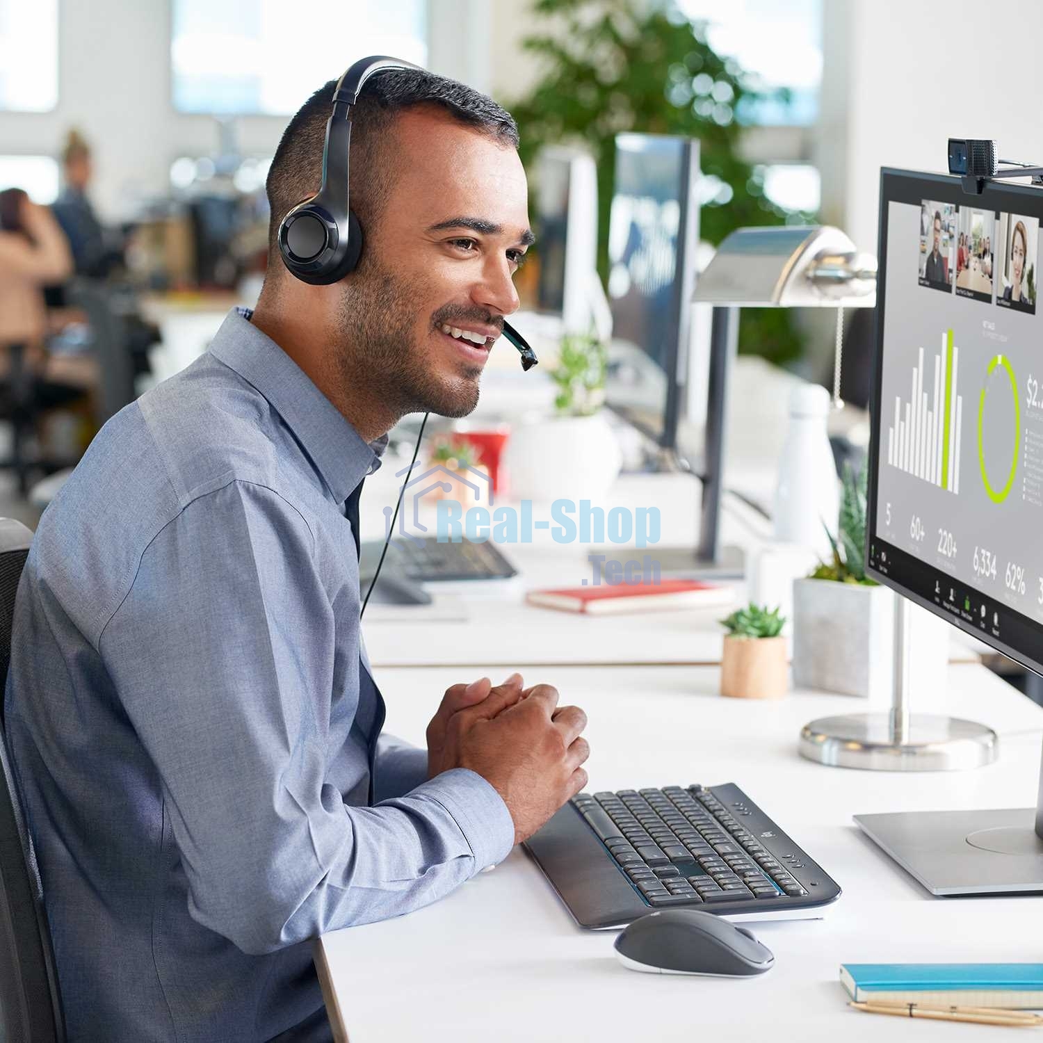 Гарнитура проводная Logitech Headset Logitech H390 USB черный