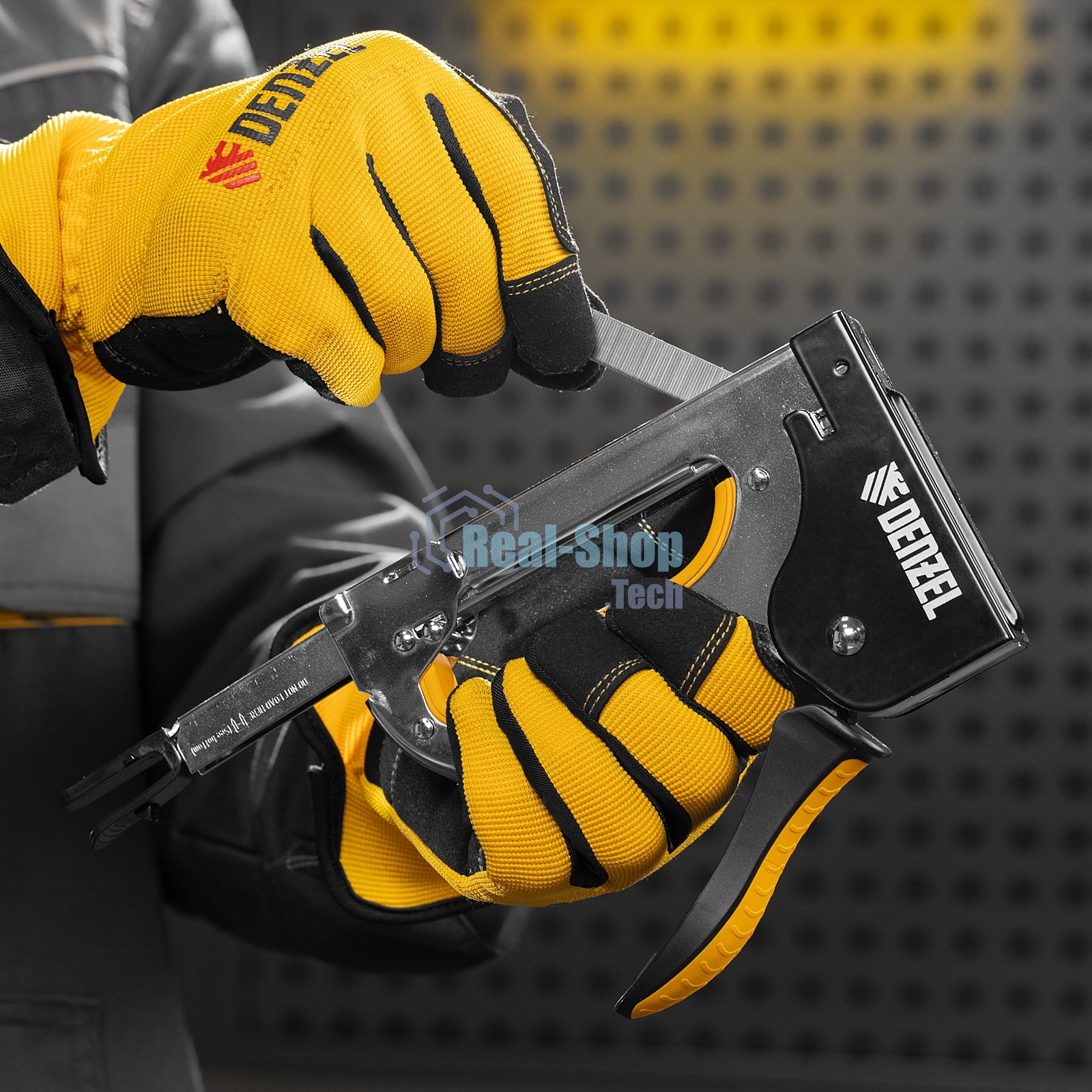 Степлер Denzel металл., скобы в комплекте, плавная регулировка удара, 2К рукоятка, тип 53, 4-14 мм