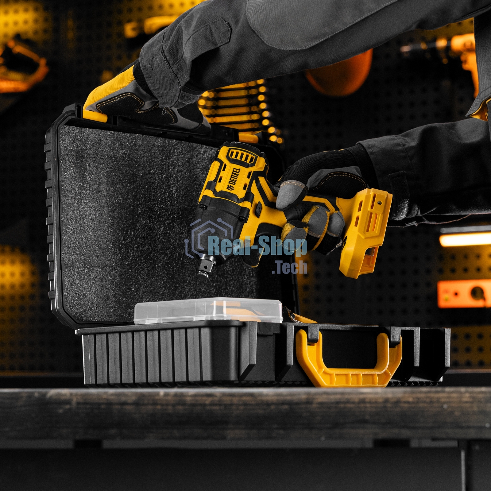 Гайковерт ударный аккумуляторный бесщет. Denzel CIWH-BL-20-500, Li-Ion, 20 В