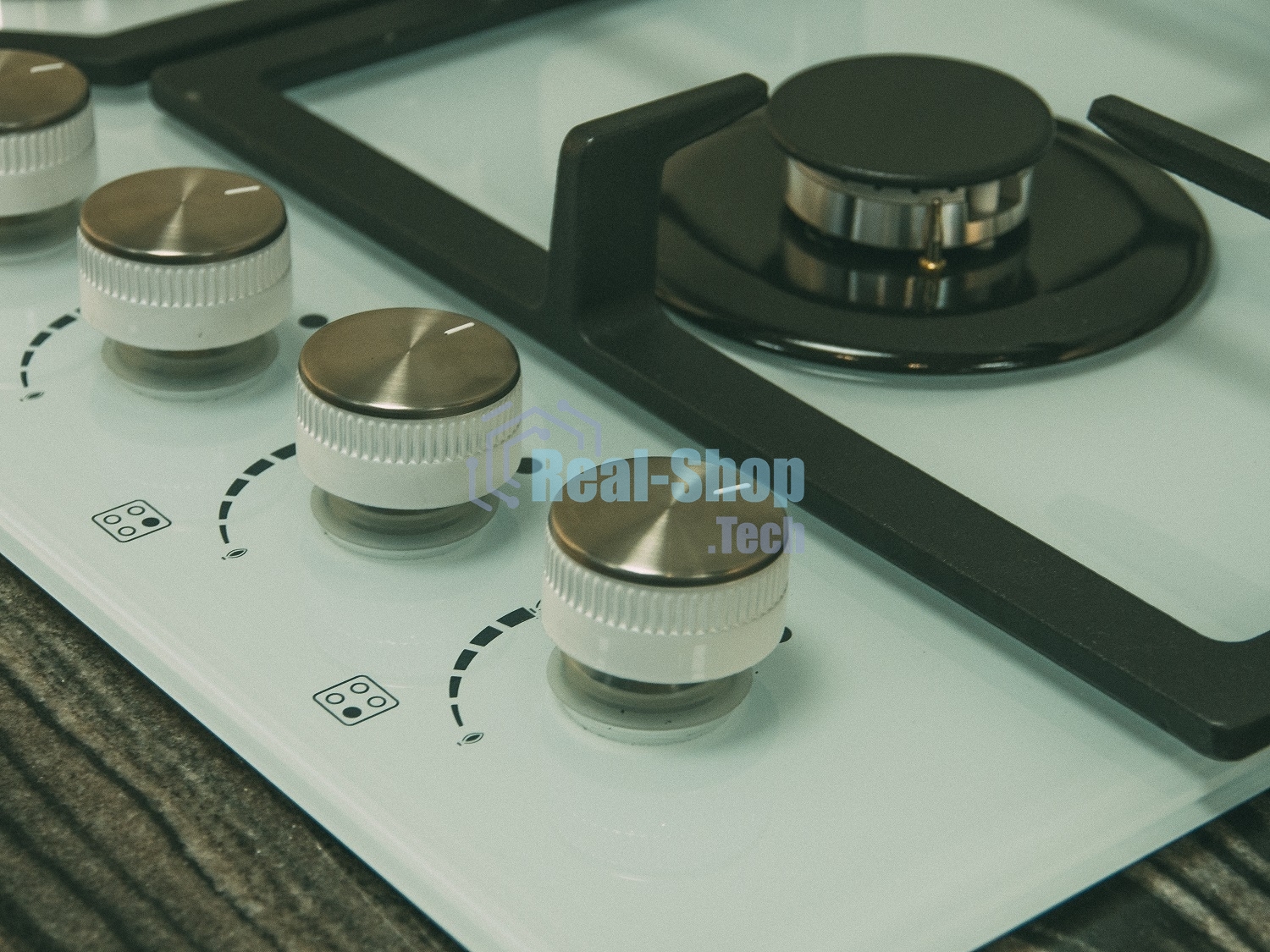 Газовая варочная панель LEX GVG 640-1 WH белый